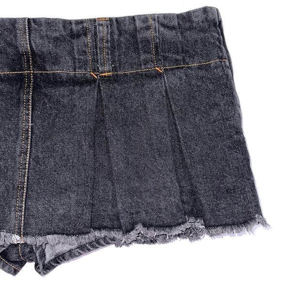 Lioness Pleated Denim Allure Y2K 90s Low Rise Charcoal Mini Skort Size Large - Picture 7 of 16